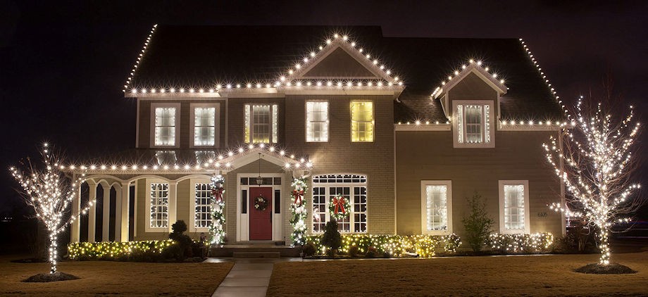Rising Adoption of Cost-Efficient Products Strengthening the Outdoor Lighting Market Growth 