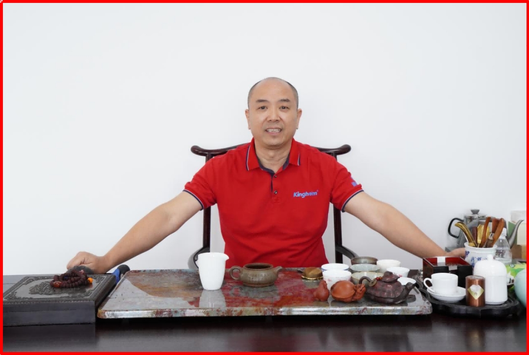 General Manager Mr. Song Shiqiang at the new headquarters