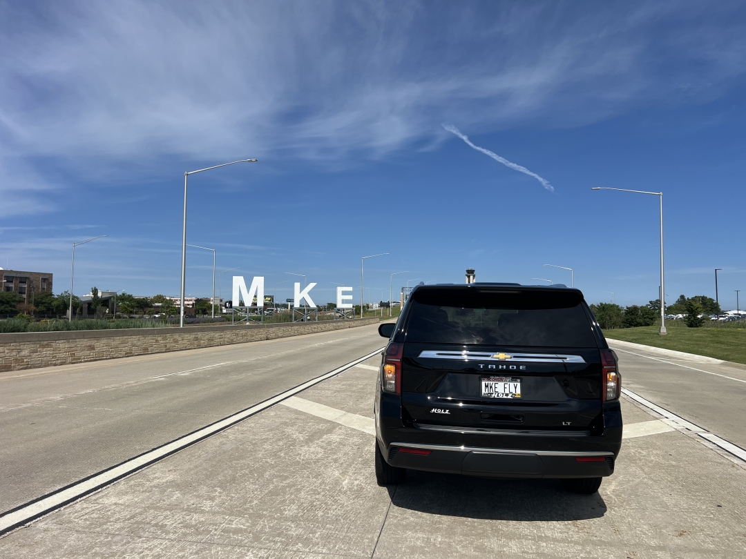 Milwaukee Fly Limo Provides Specialized O'Hare Airport Transportation for Greater Milwaukee Area, Serving Southeastern Wisconsin Communities Milwaukee Fly Limo Provides Specialized O'Hare Airport Transportation for Greater Milwaukee Area, Serving Southeastern Wisconsin Communities