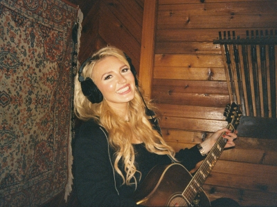 CopperJoint Unveils the Pink Sock Collection: A Collaboration Rooted in Joy, Movement, and Everyday Inspiration CopperJoint Unveils the Pink Sock Collection: A Collaboration Rooted in Joy, Movement, and Everyday Inspiration