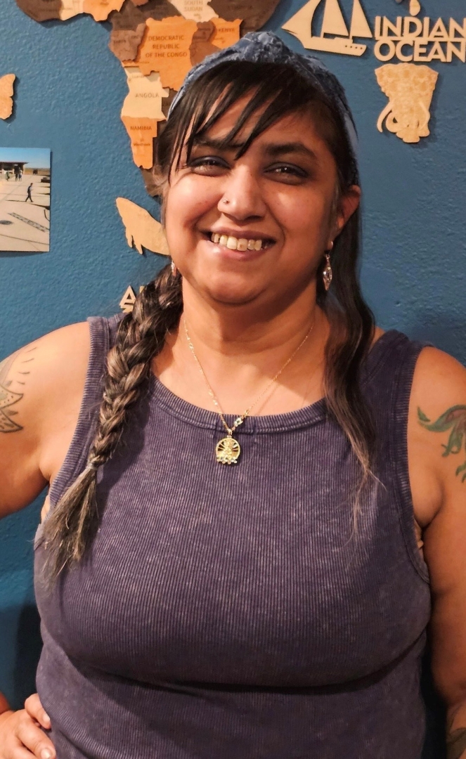 Author Molly Dee Wells Champions Found Family and Female Friendships in Breakout Novel Author Molly Dee Wells Champions Found Family and Female Friendships in Breakout Novel