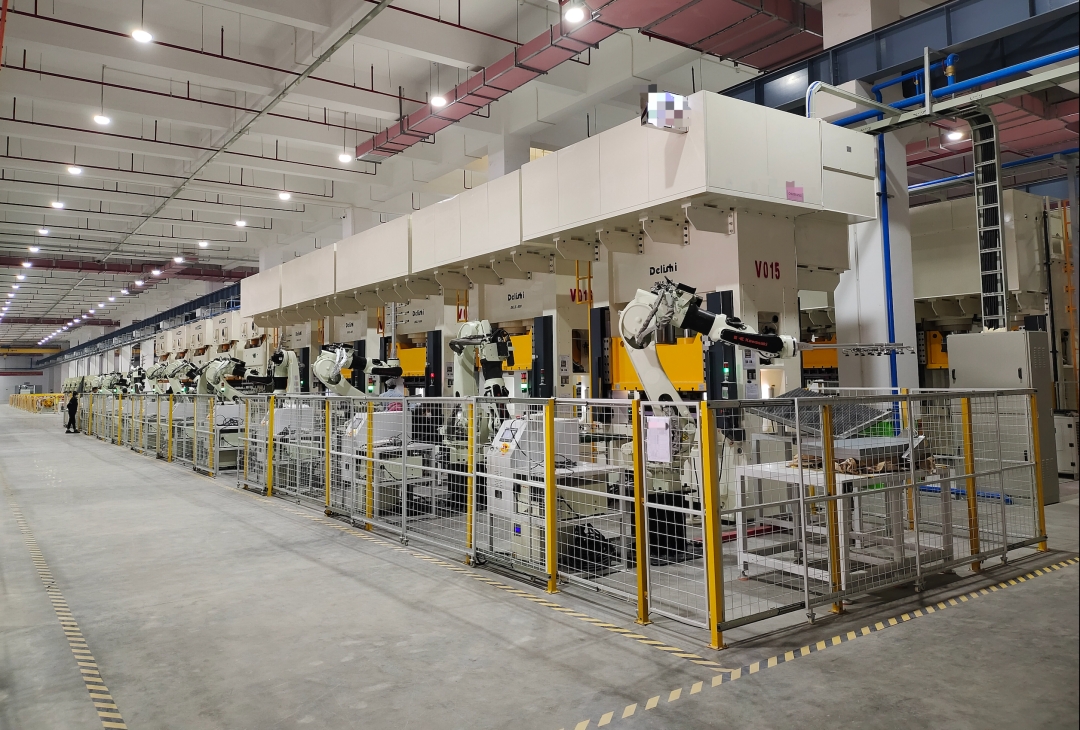 10-set 800 Ton DLS Hydraulic Press Line - Exported to a Leading Manufacturer for AI Computing & IGBT Heat Sink Production 10-set 800 Ton DLS Hydraulic Press Line - Exported to a Leading Manufacturer for AI Computing & IGBT Heat Sink Production