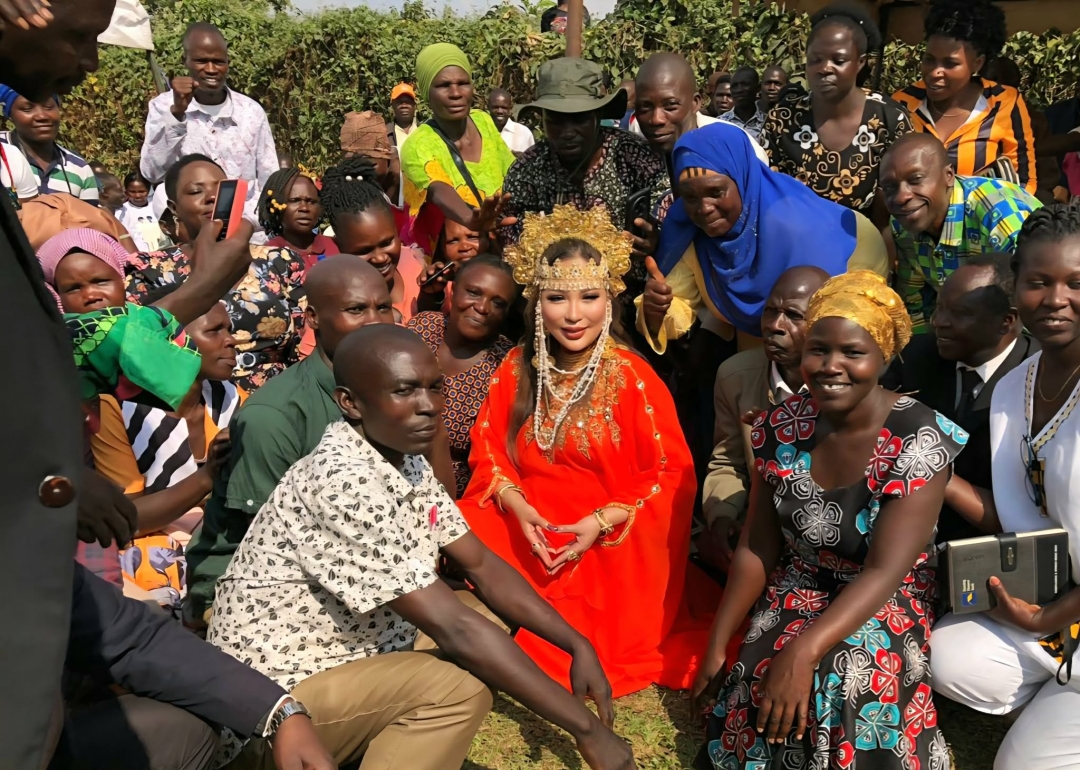 HRH Maha Putri Mariam Ignites Agricultural Revolution in East Uganda: Meets 800+ Farmers and Appoints LUDEPA Chairman as Regional Director HRH Maha Putri Mariam Ignites Agricultural Revolution in East Uganda: Meets 800+ Farmers and Appoints LUDEPA Chairman as Regional Director