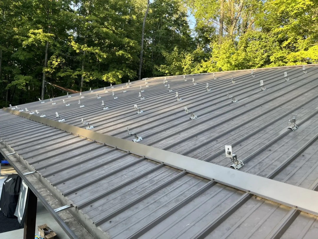 Solar Roof Clamping