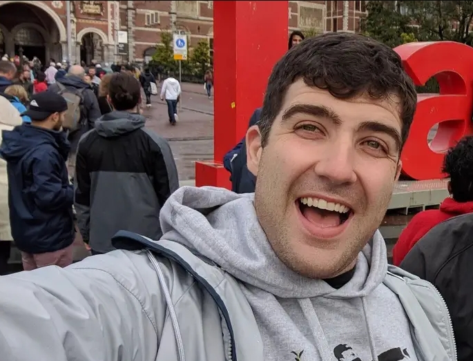 As AI Floods the Creator Economy, Side Hustle Review Pushes for Transparency As AI Floods the Creator Economy, Side Hustle Review Pushes for Transparency