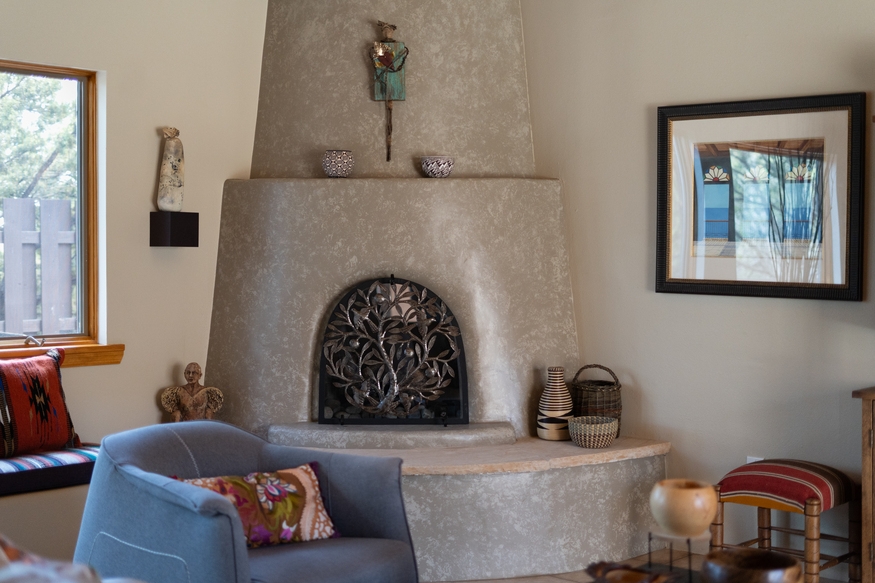 Real Estate Listing Agent in Santa Fe, NM Notes Rising Demand From Out-of-State Buyers Seeking Higher Quality of Life in Smaller Cities