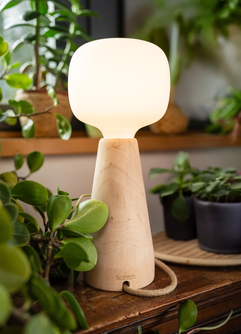 Soltech’s Aura Grow Light Wins a 2026 iF Design Award