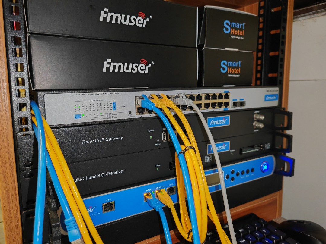 FMUSER robust hardware headend rack for internet-free hotel TV systems.