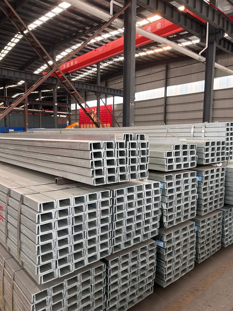 Hot-dip galvanized channel steel