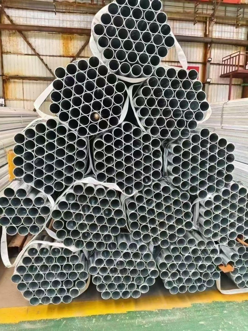 Hot-dip galvanized round pipe