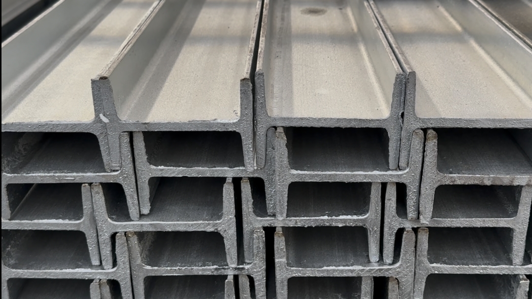 Hot-dip galvanized I-beam