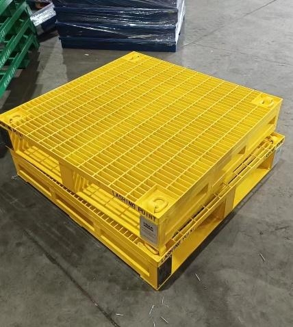Steel pallet