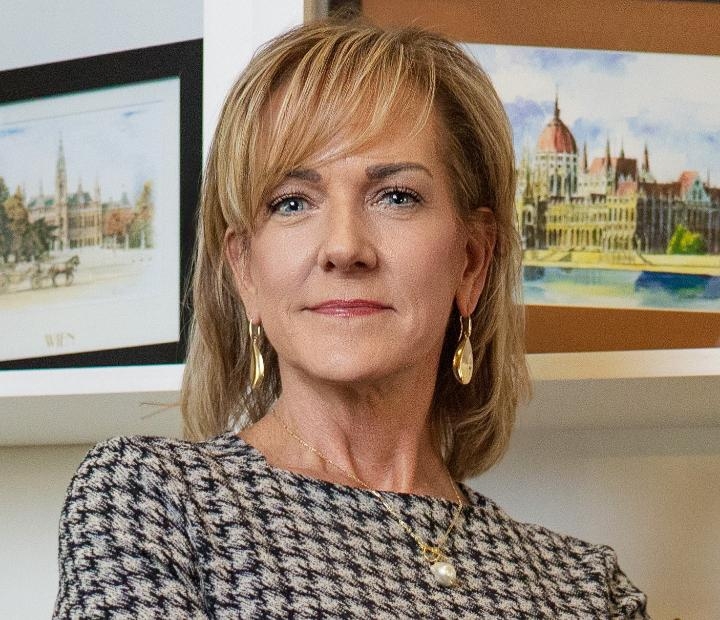 Darlene Lekowski’s Debut Memoir “Shattering Silence” Reaches #1 Amazon Bestseller Status Across Multiple Categories Darlene Lekowski’s Debut Memoir “Shattering Silence” Reaches #1 Amazon Bestseller Status Across Multiple Categories