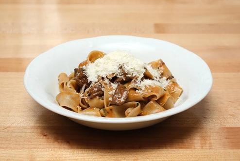 Robert Lawrence Vancouver Reviews Nook Coal Harbour’s Bolognese and Tiramisu