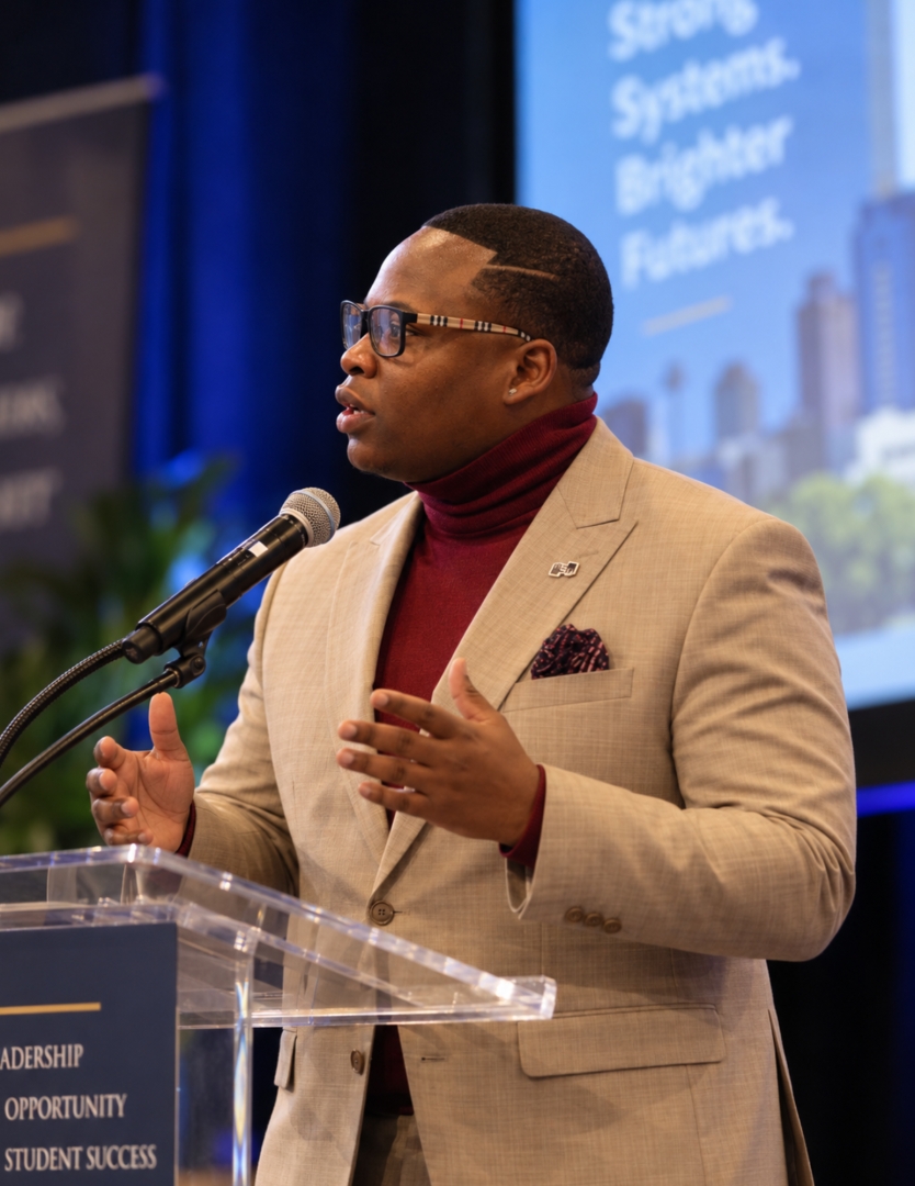 Lamar Blackwell, Pittsburgh Education Executive, Calls for a New Definition of Success in Urban Education Lamar Blackwell, Pittsburgh Education Executive, Calls for a New Definition of Success in Urban Education