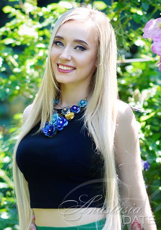 AnastasiaDate Names its Top 6 Romantic City Parks in Central Europe to Inspire Potential Matches this September