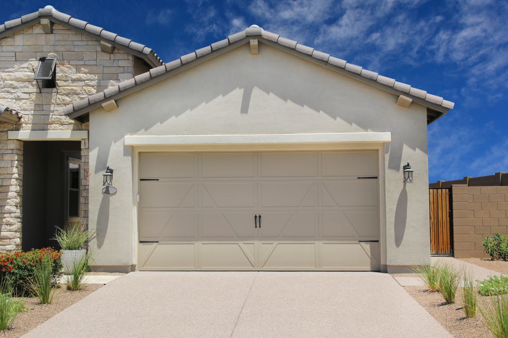 Looking For Professional Garage Door Repair Services in Great Neck, New York