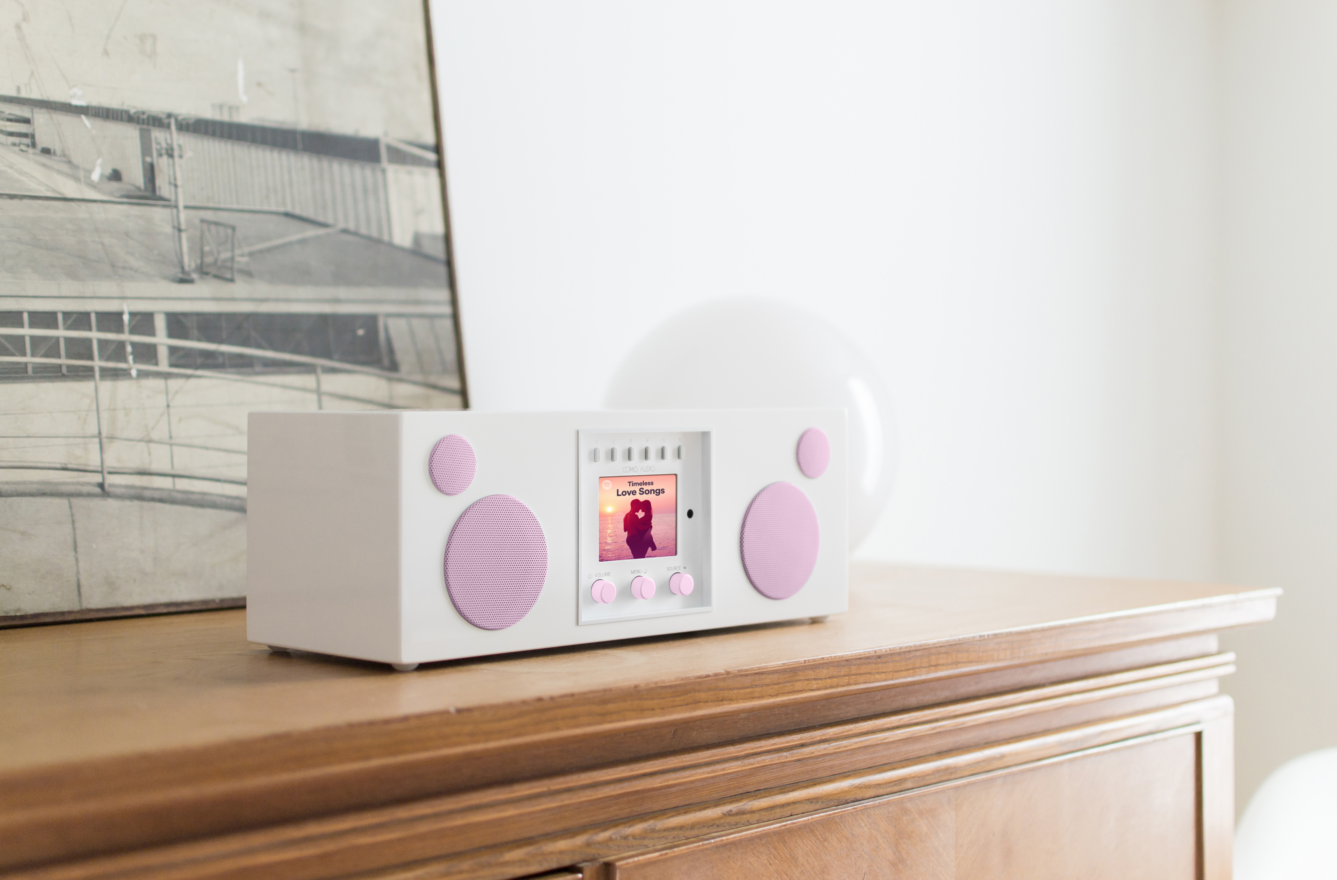 Special Edition Valentine Radios from Como Audio for Those Who Make Beautiful Music Together