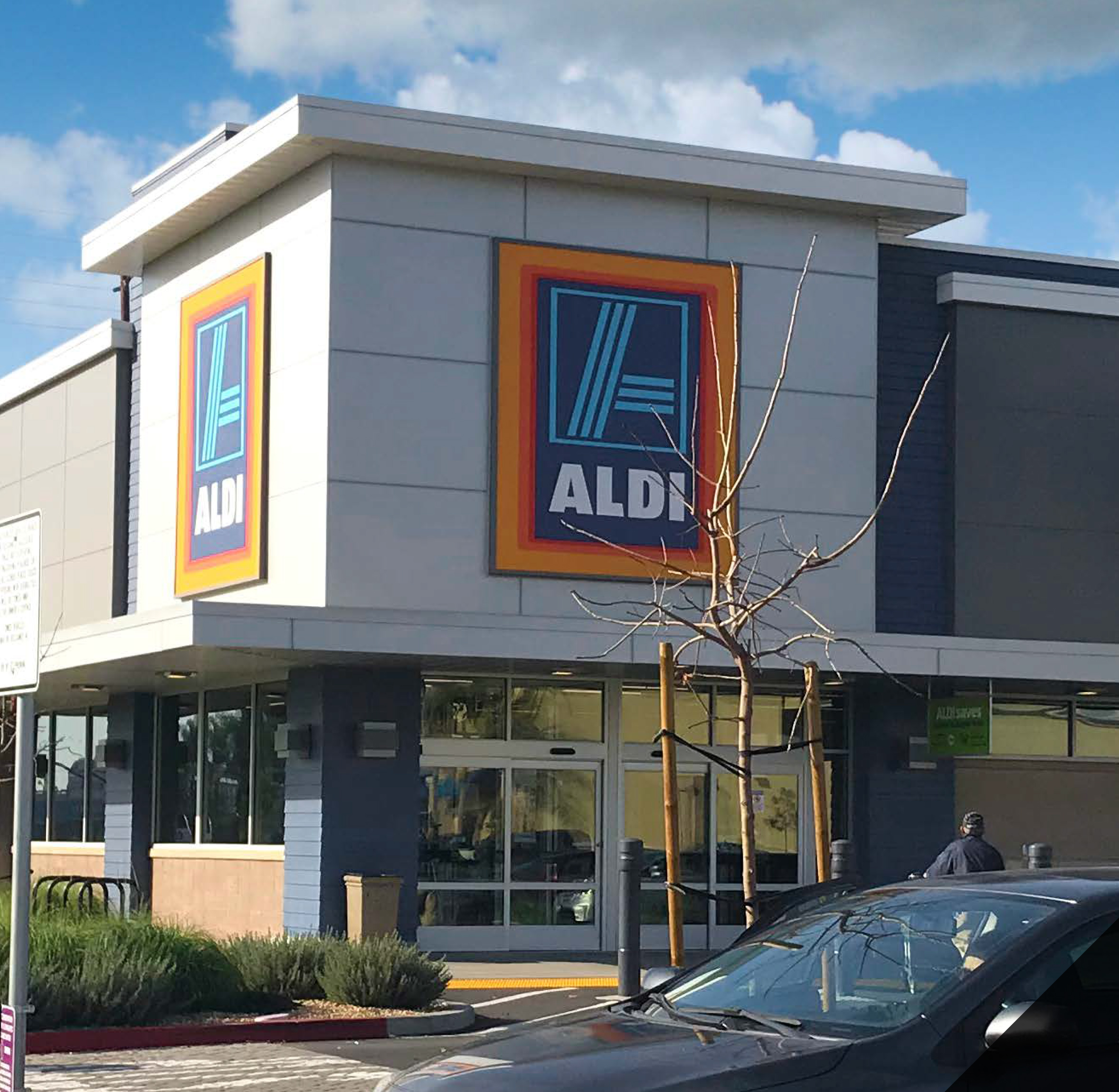 Hanley Investment Group Arranges Sale of Newly Renovated Single-Tenant Aldi in Northern Indiana for $3.8 Million to California Buyer