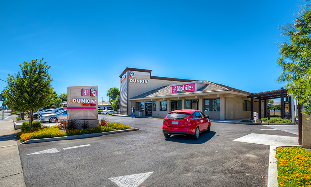 Hanley Investment Group Sells New Two-Tenant Dunkin\' Drive-Thru and T-Mobile in Sacramento Metro Area for $2.7 Million