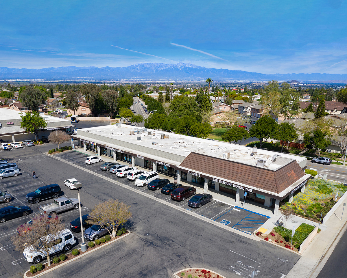 Hanley Investment Group Arranges Sale of Two Multi-Tenant Retail Buildings at Grocery-Anchored Shopping Center in Inland Empire for $5.2 Million Hanley Investment Group Arranges Sale of Two Multi-Tenant Retail Buildings at Grocery-Anchored Shopping Center in Inland Empire for $5.2 Million