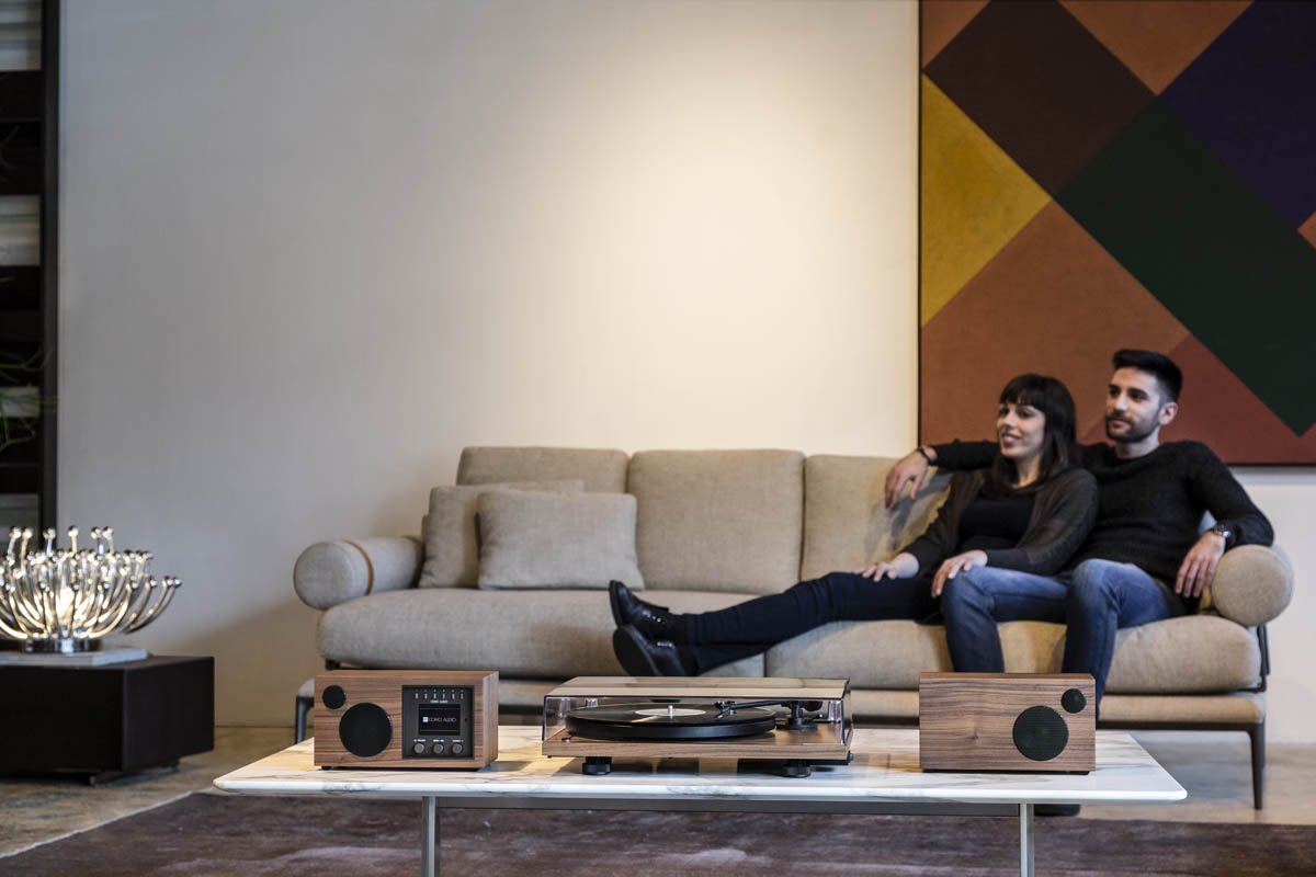 Enjoy Great Music with Como Audio, Even if Loved Ones Aren't Near Enjoy Great Music with Como Audio, Even if Loved Ones Aren't Near
