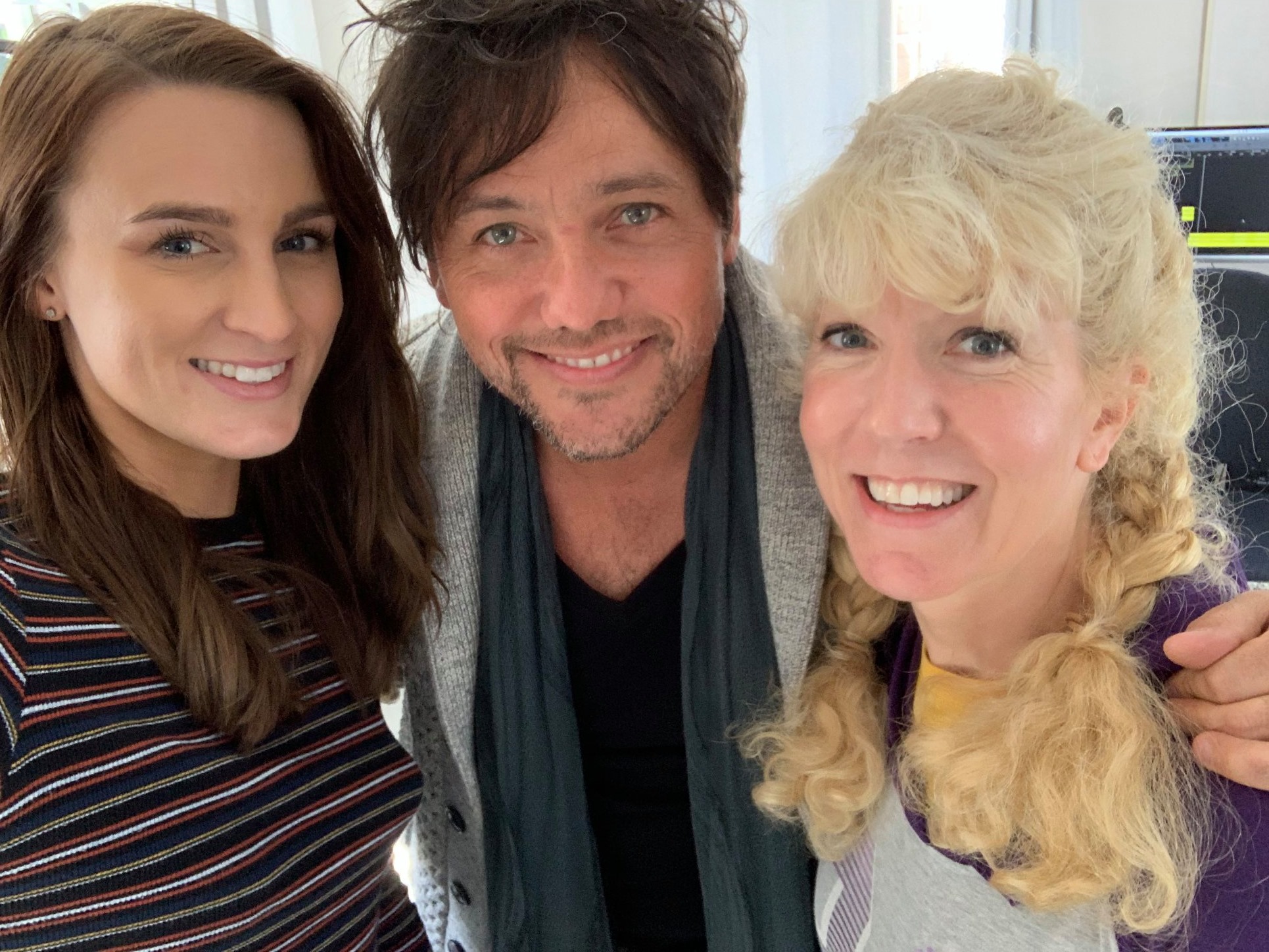Britney Spears' Songwriter Sandy Chila collaborates with Susan Goforth and Maedi for Theme Song of Tomorrow's Today movie Premiering at IDOC Drive in Festival - Hollywood, April 3, 2021 Britney Spears' Songwriter Sandy Chila collaborates with Susan Goforth and Maedi for Theme Song of Tomorrow's Today movie Premiering at IDOC Drive in Festival - Hollywood, April 3, 2021
