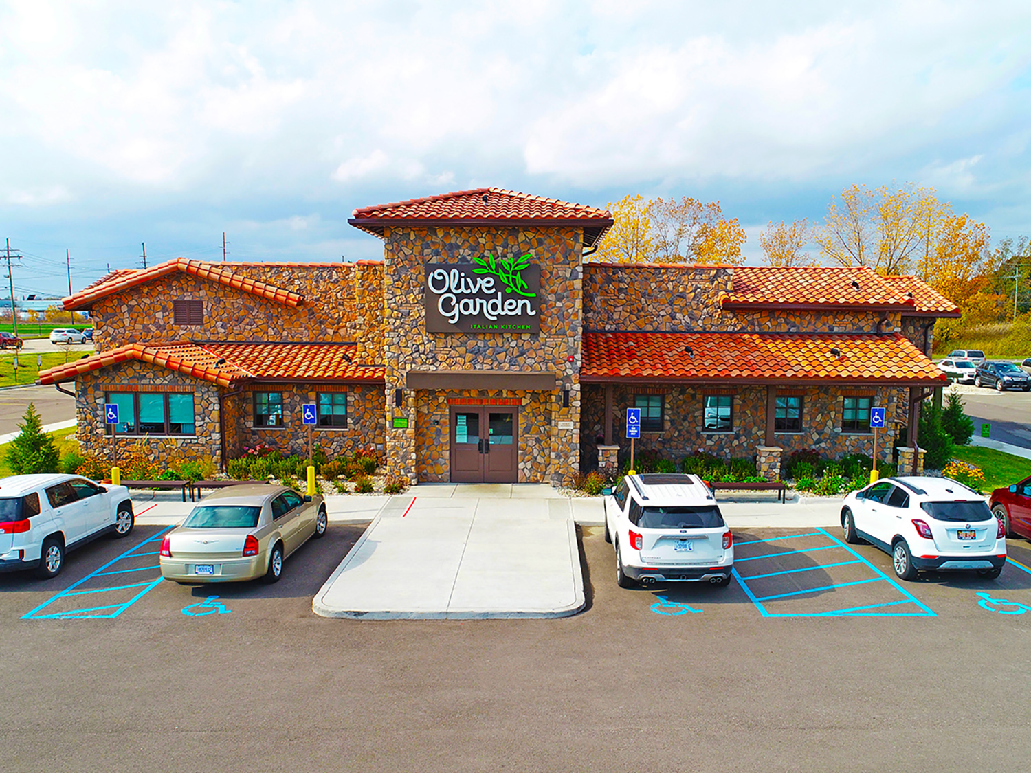 Hanley Investment Group Arranges Sale of New Construction, Single-Tenant Olive Garden Restaurant Ground Lease in Detroit Metro for $2.4 Million 