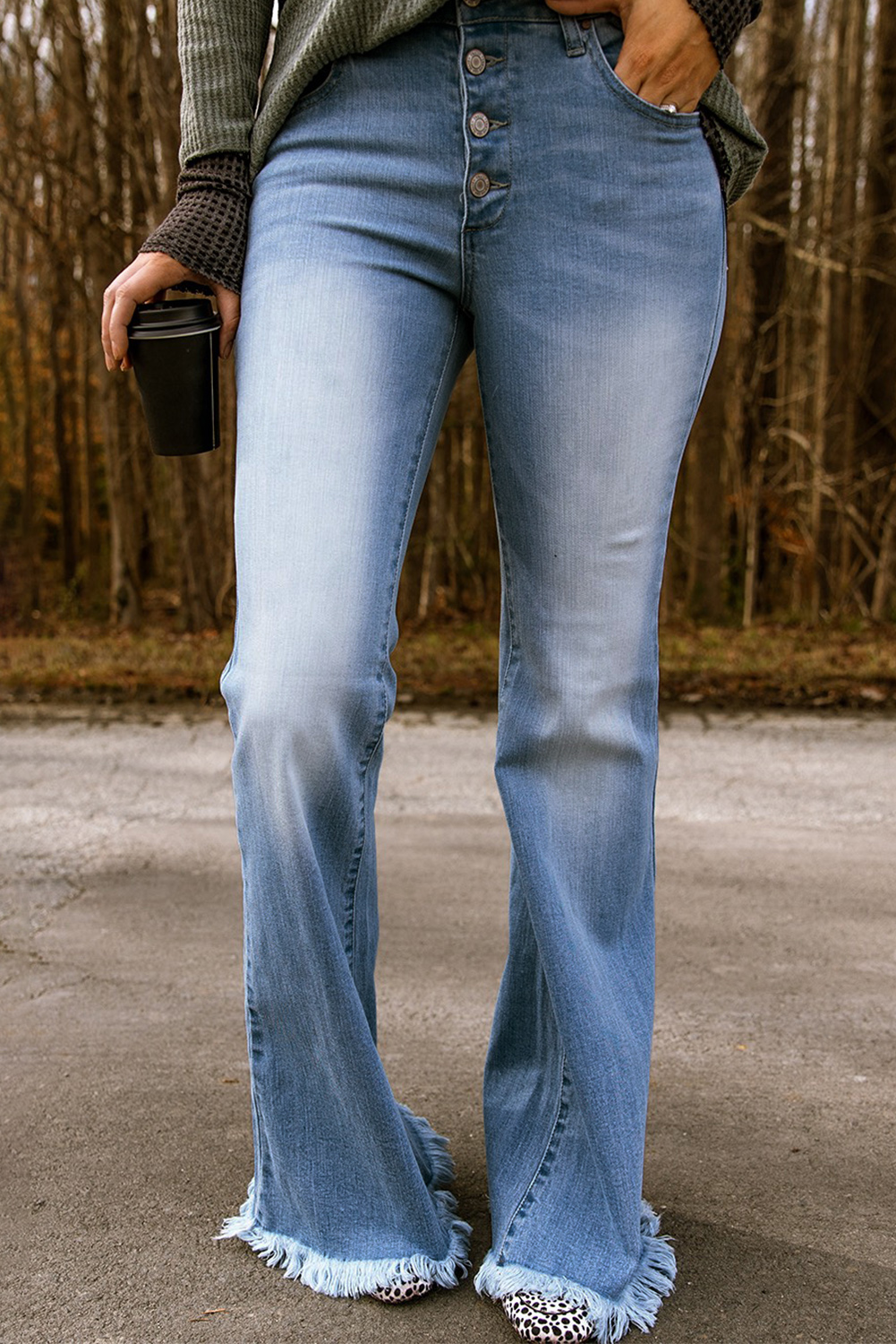 Important factors to consider when selecting the most common jeans available for women