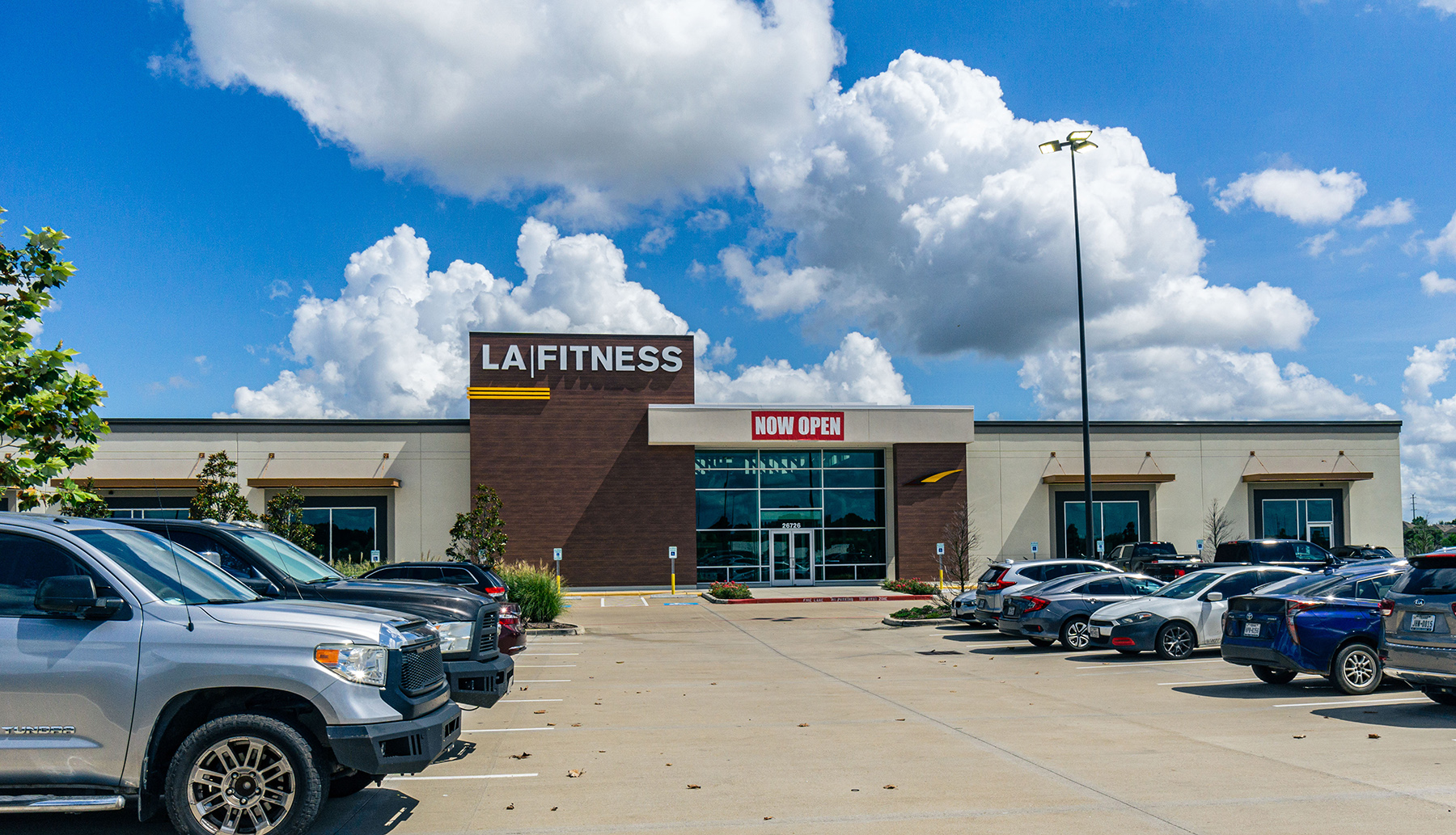 RealSource Arranges Sale of New Construction, Single-Tenant LA Fitness in Houston Metro for 6.12% Cap Rate