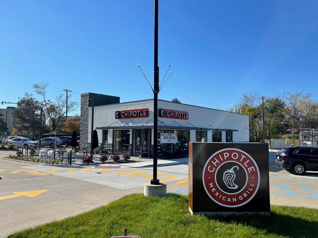 The Boulder Group Arranges Sale of Net Leased Chipotle 