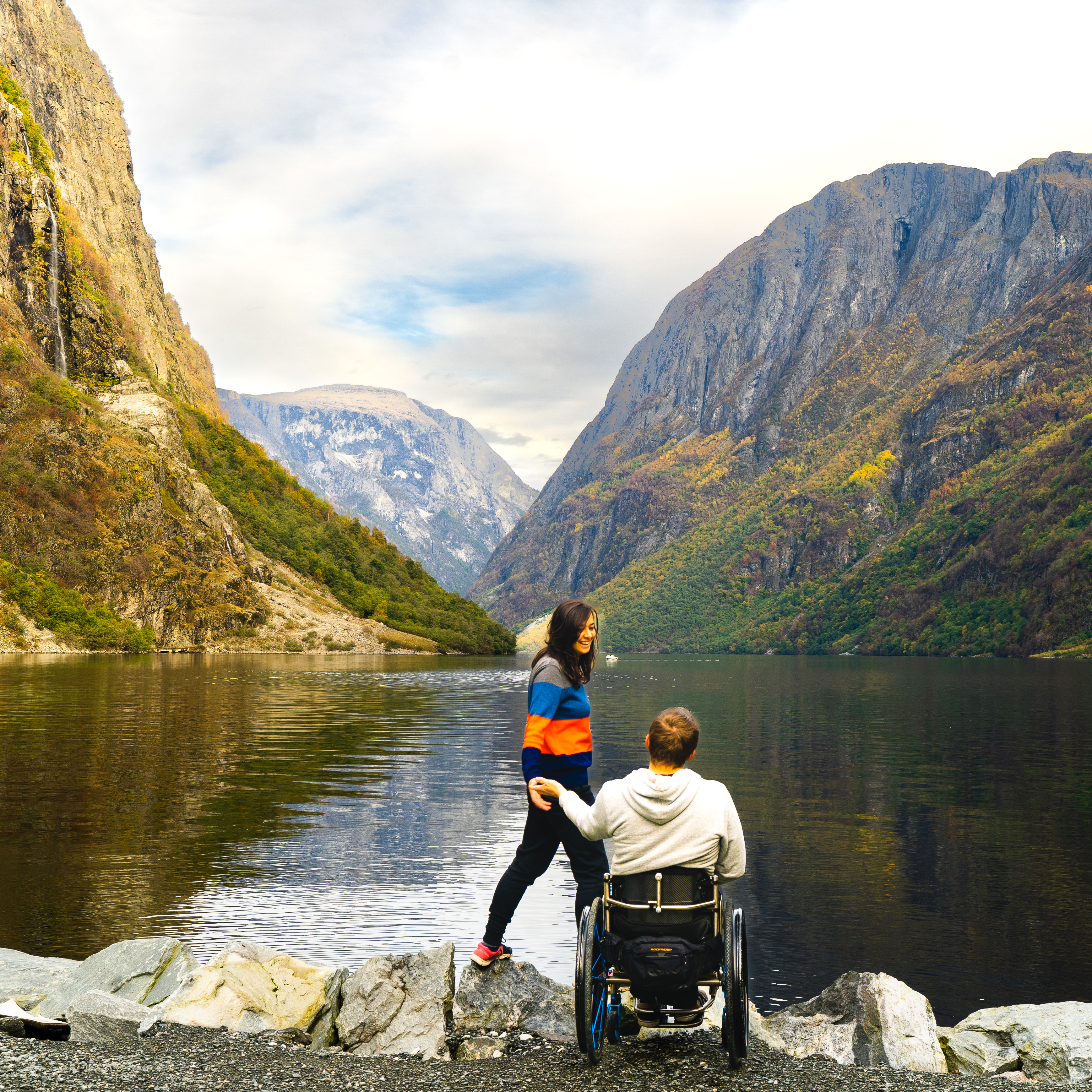 Paralyzed Man and Girlfriend Build a Tiny Home on Wheels With No DIY Experience And Drive It To The Arctic