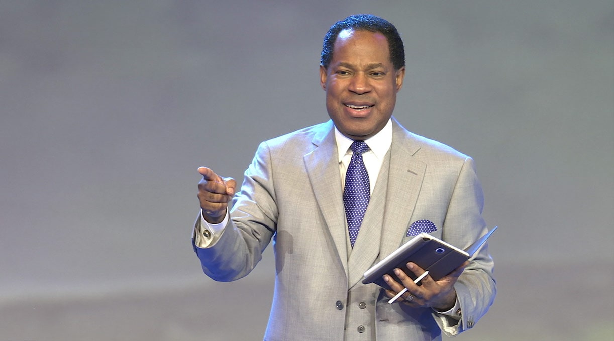 PASTOR CHRIS OYAKHILOME, PASTOR OF CHRIST EMBASSY IN LAGOS, NIGERIA, HAS ACCUSED PASTOR SUNDAY ADELAJA, PASTOR OF EMBASSY OF THE BLESSED KINGDOM OF GOD FOR ALL NATIONS IN KYIV, UKRAINE, OF “CRITICIZING HIM” AND BECAUSE OF THAT HE STRANGELY SAYS THE RUSSIA-UKRAINE WAR IS NOT ABOUT PUTIN, ZELENSKYY, OR EVEN THE UNITED STATES, IT IS BECAUSE PASTOR SUNDAY ADELAJA CRITICIZED HIM (PASTOR CHRIS OYAKHILOME). HE THEN QUOTED PSALM 105:15 FROM THE BIBLE: “TOUCH NOT MINE ANOINTED, AND DO MY PROPHETS NO HARM.”