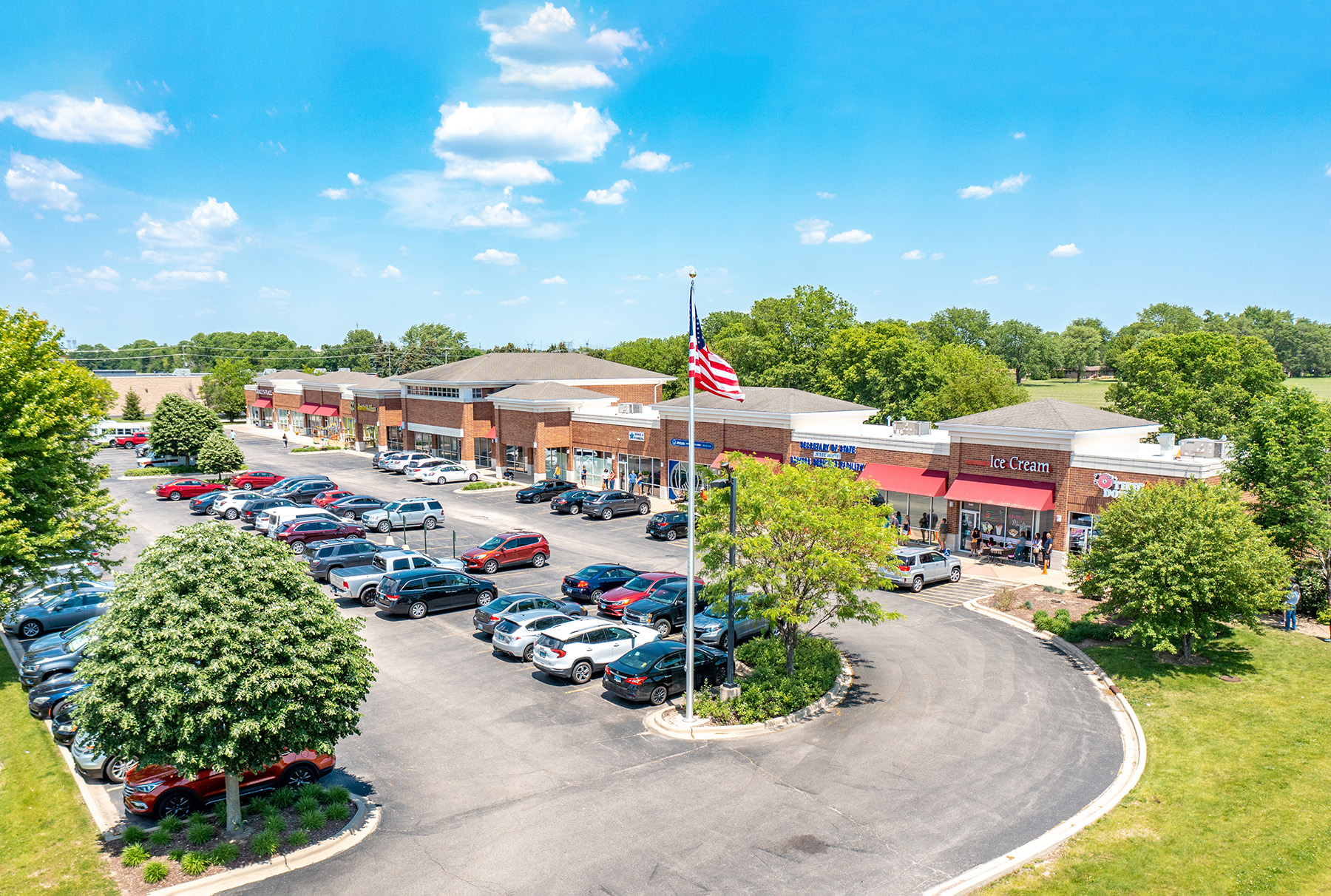Hanley Investment Group Arranges Sales of Three Multi-Tenant, Daily Needs Retail Centers in the Chicago Suburbs for over $10 Million