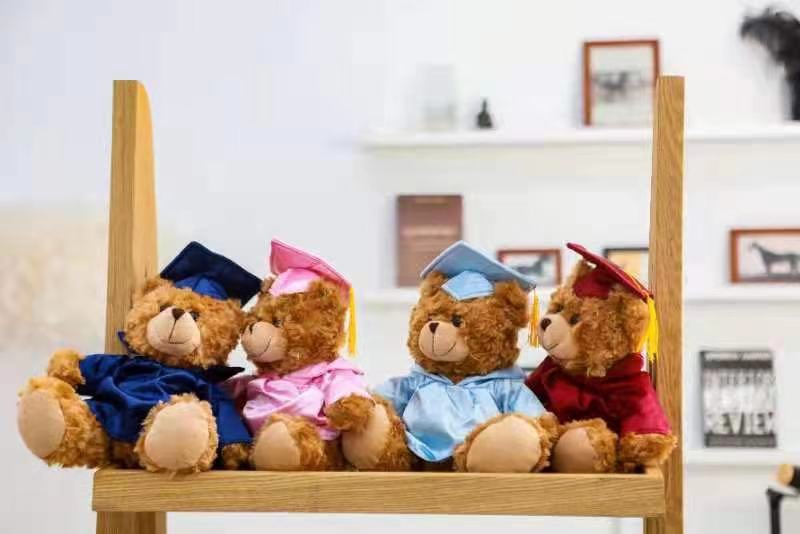 Plushland Unveils An Exciting Range Of Personalized Graduation Gifts