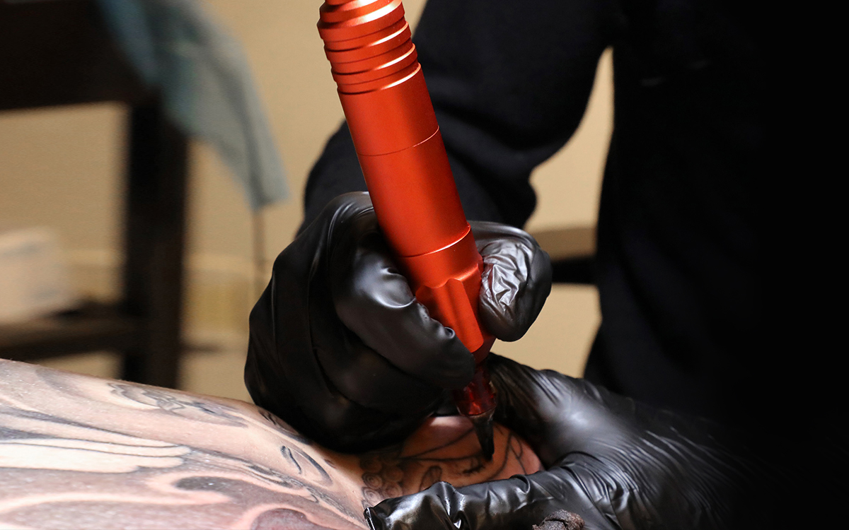 October 2022's Favvosee Post: Professional Tattoo Aftercare Tips October 2022's Favvosee Post: Professional Tattoo Aftercare Tips