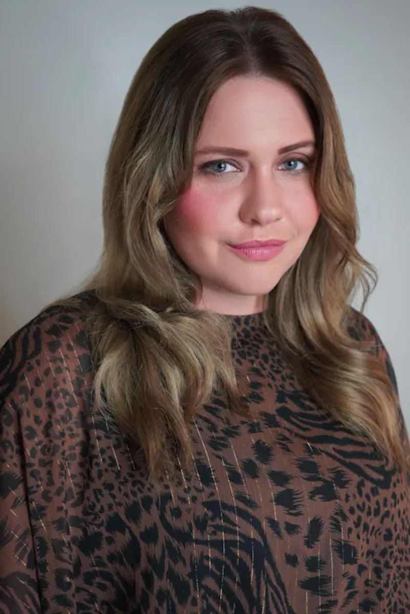 Popular Online Influencer and Actress Alexandra Creteau Changes Her Last Name to Murietta Popular Online Influencer and Actress Alexandra Creteau Changes Her Last Name to Murietta