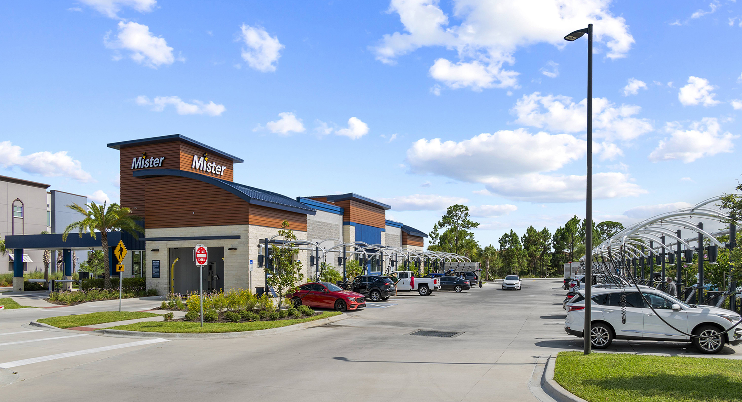 RealSource Group Completes Over $100 Million in Single-Tenant Express Car Wash Sales in 2022