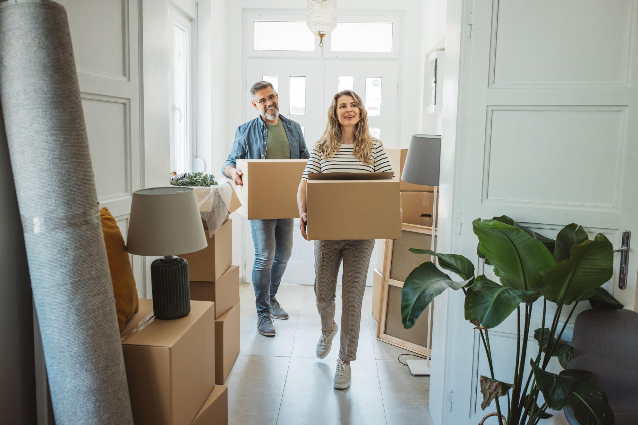 Redefine Commercial Moving Success with Bellevue Movers: The Active Experts