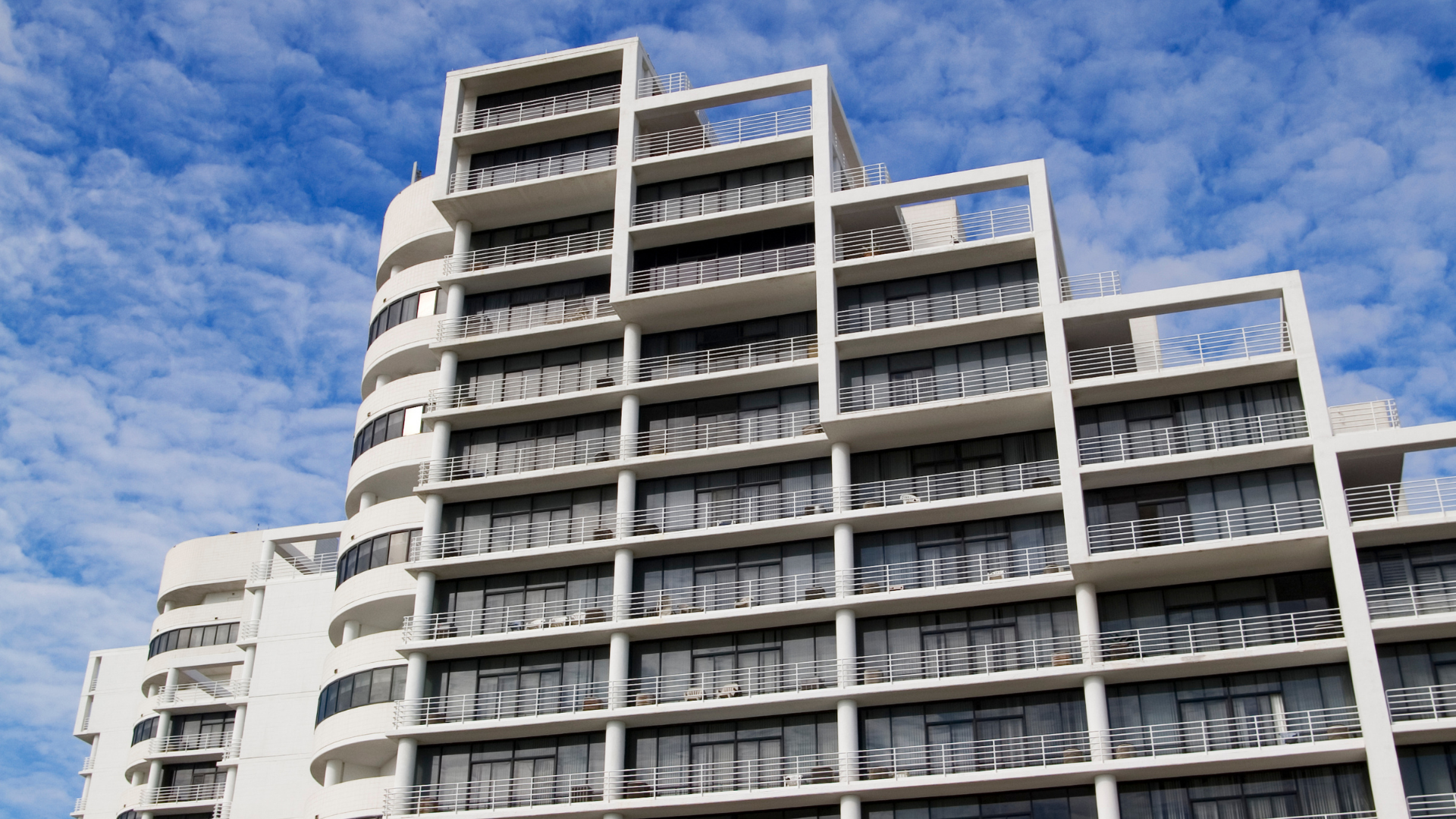 Stratton Amenities Broadens Residential Concierge Services to Include Condominiums
