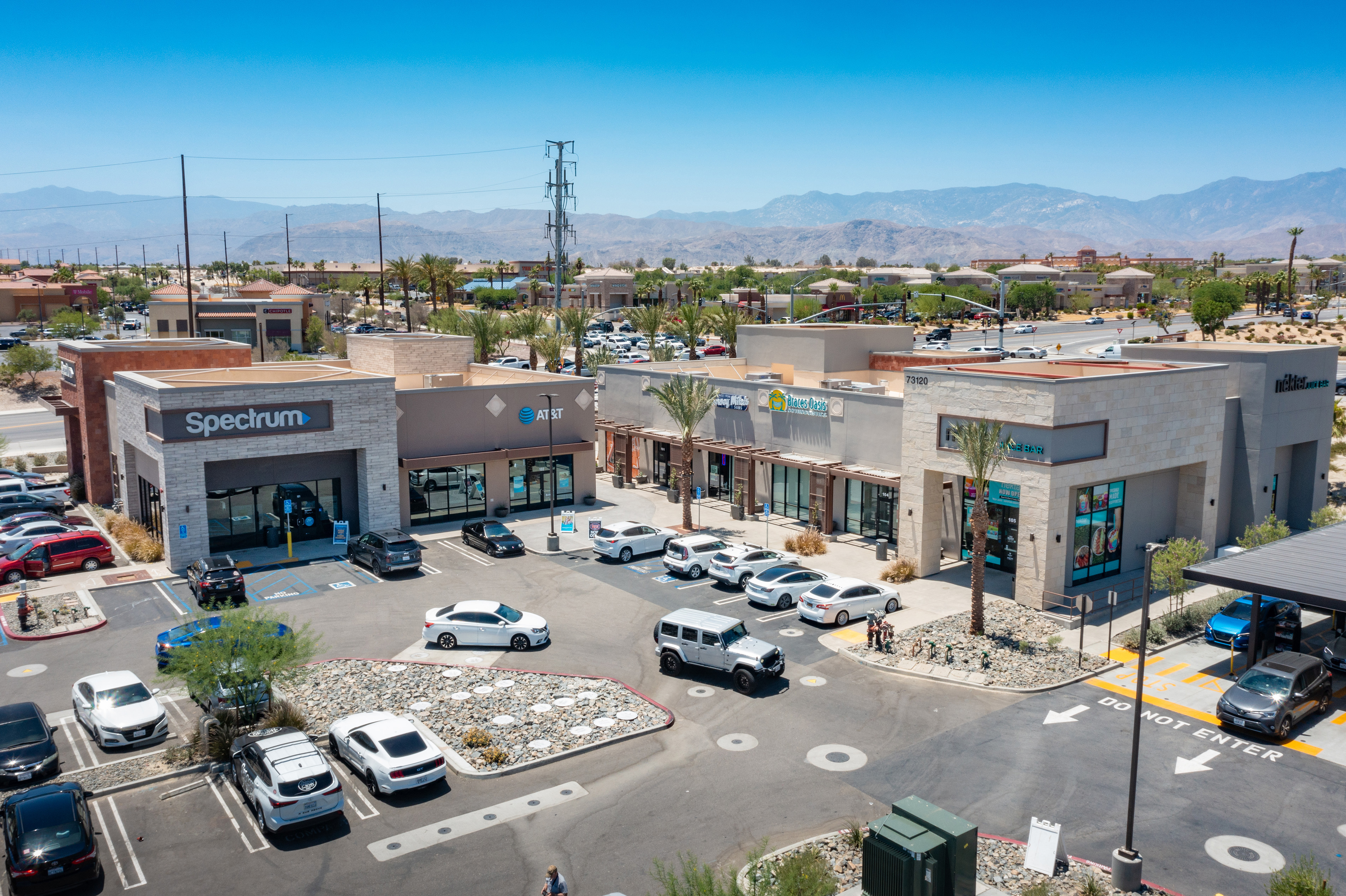 Hanley Investment Group Completes 5th Retail Property Sale at Monterey Crossing in Palm Desert, Calif. 