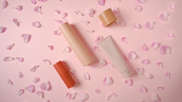 Waphyto Unveils Exquisite Valentine Sets to Elevate Self-Care with Nature-Inspired Beauty