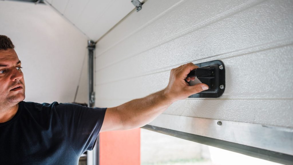 Dick Does Doors Announces Expert Commercial Garage Door Installation Services