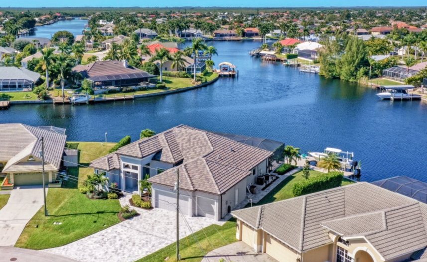 Top Realtor in Cape Coral, FL, Sets New Standards with Exceptional Marketing and Negotiation Skills