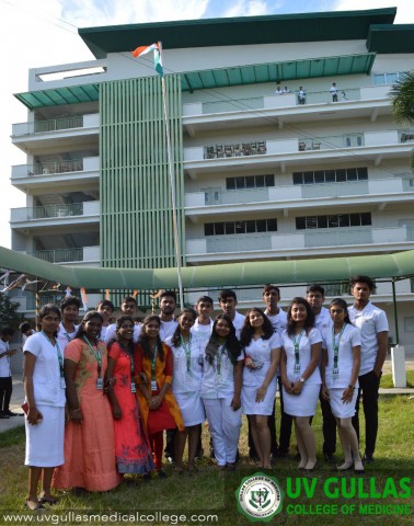 Students in Uv Gullas College of Medicine top ranking Philippines medical college