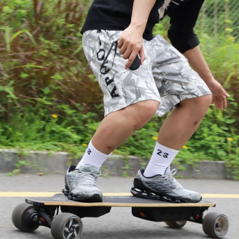 Best Electric Skateboard for Beginners