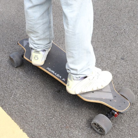 Veymax Electric Skateboard with Taillights