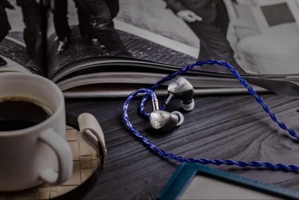 Hiby's IEM earphones